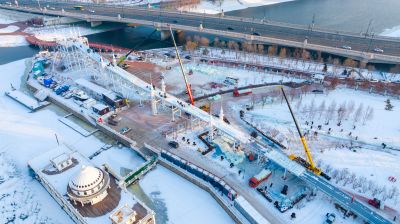 群力外滩德嘉码头冰雪景观制作中