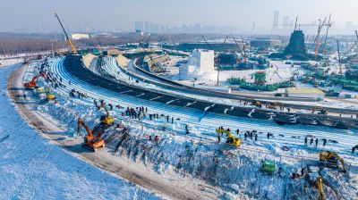 建设中的冰雪大世界