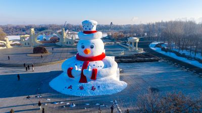 太阳岛大雪人雪人先生