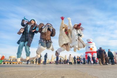 太阳岛广场大雪人