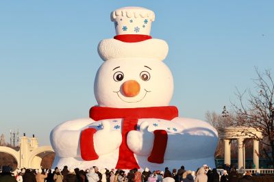 太阳岛大雪人雪人先生