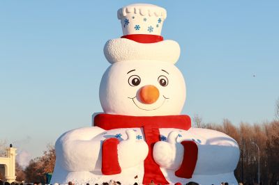 太阳岛大雪人雪人先生