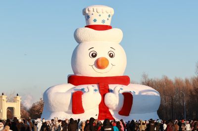 太阳岛大雪人雪人先生
