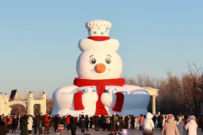 太阳岛大雪人雪人先生