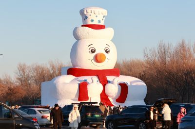 太阳岛大雪人雪人先生