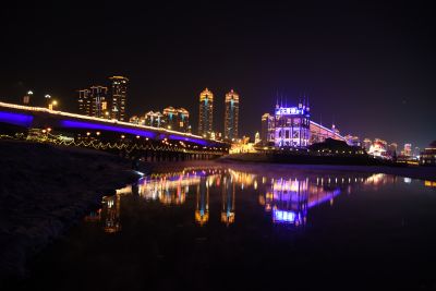 城市