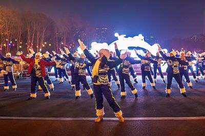 劳动公园冰雪彩灯乐园照片 （1月份照片）