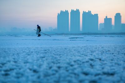 清晨的松花江 （1月份照片）采冰现场 切冰