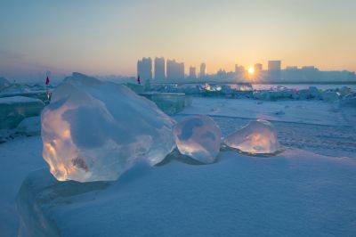 清晨的松花江 （1月份照片）采冰现场 残冰