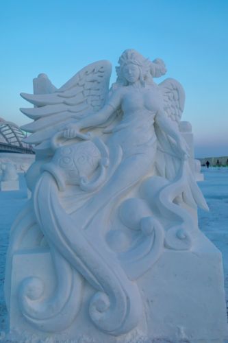 松花江上雪人谷（1月份照片）