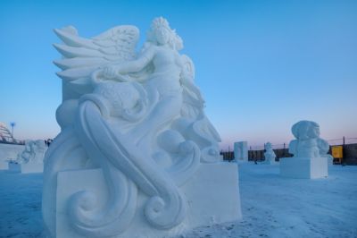 松花江上雪人谷（1月份照片）