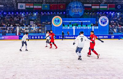 上合组织雪地足球赛开幕（3月1日）