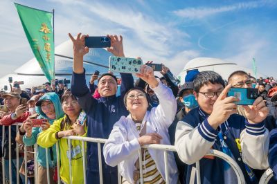 2025哈尔滨大剧院松花江民俗文化周启动仪式