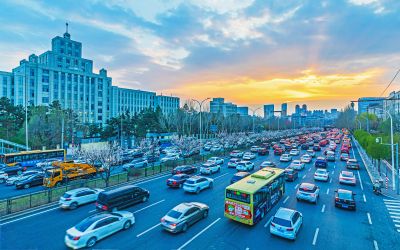 和兴路东北林业大学春日晚霞 晚高峰车流 （四月）