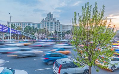 和兴路东北林业大学春日晚霞 晚高峰 （四月）