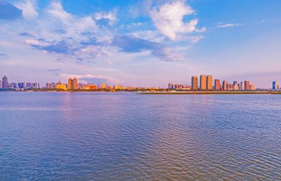 太阳岛江畔
