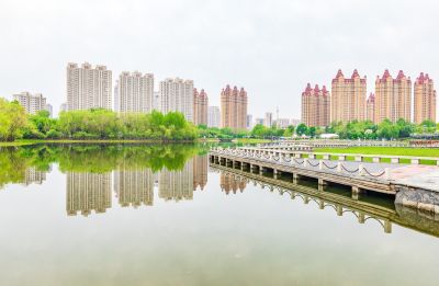 春天的体育公园