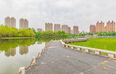 春天的体育公园