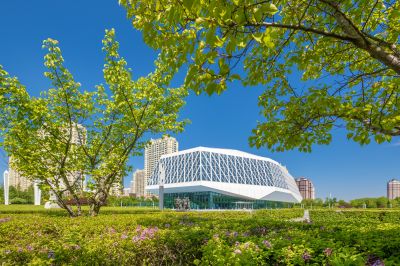 哈尔滨音乐厅广场夏日风景