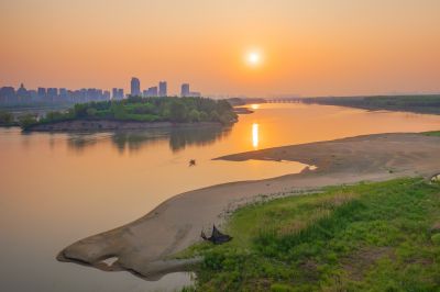 松北区市政府广场花海一湖三岛湿地美景
