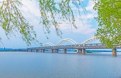 夏日松花江畔斯大林公园 