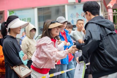 高考进行时哈尔滨市香坊区风华中学考场