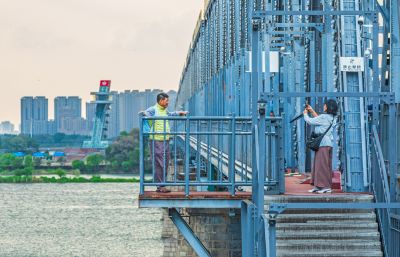 松花江网红桥