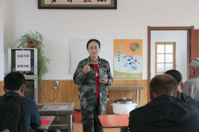 阿城区老干部主题党日参观东北抗联体验式国防教育基地