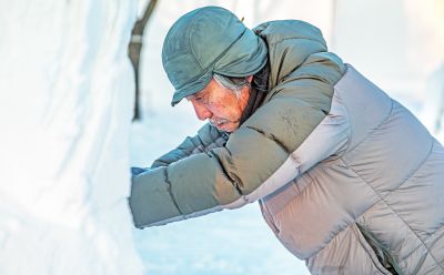 太阳岛雪博会国际雪雕比赛参赛选手 （1月8日）