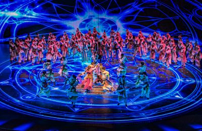 大型奇幻秀王的战车首演