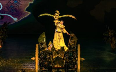 大型奇幻秀王的战车首演