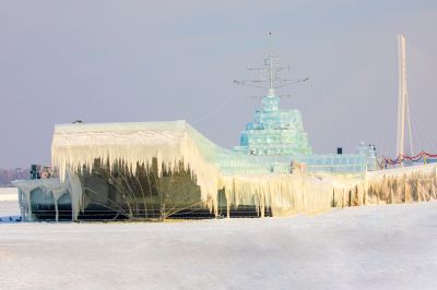 冰雪辽宁舰