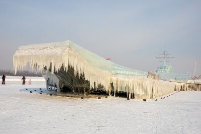 冰雪辽宁舰