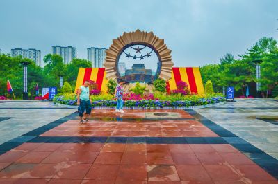 雨后的劳动公园百花展